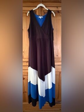 Studio One Black, White & Blue V-Neck Maxi Dress
